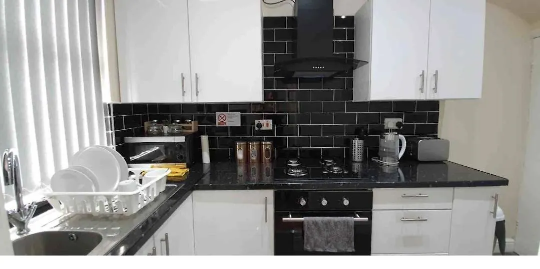 Homely Double Bed, Tv, Wi-Fi And Garden Leeds  Pensjonat Leeds (West Yorkshire)